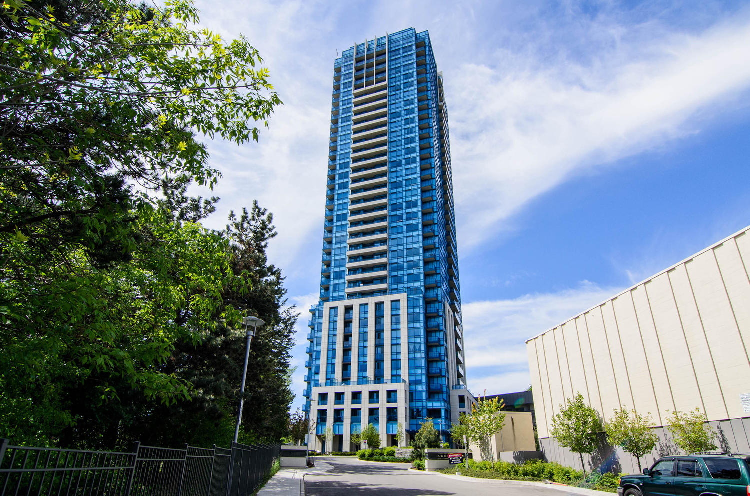 181 Wynford Drive, Toronto, ON M3C 0C6