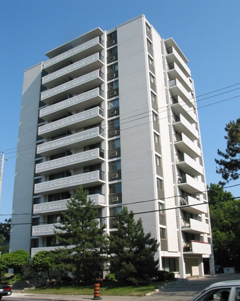 411 Eglinton Avenue East, Toronto, ON M4P 1M7