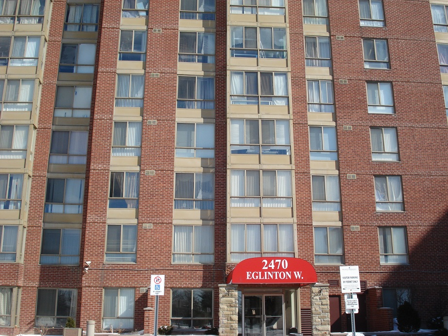 2470 Eglinton Avenue West, Toronto, ON M6M 5E7