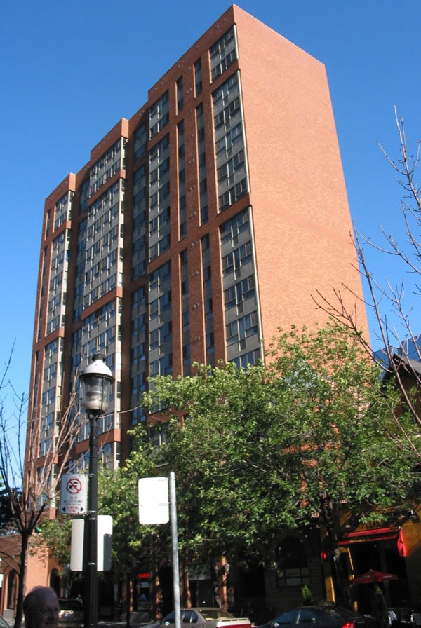 25 Elm Street, Toronto, ON M5G 1H1