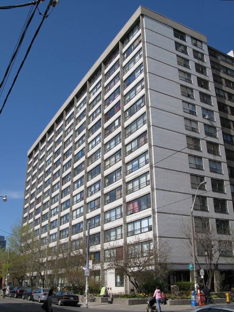 222 Elm Street, Toronto, ON M5T 1K4