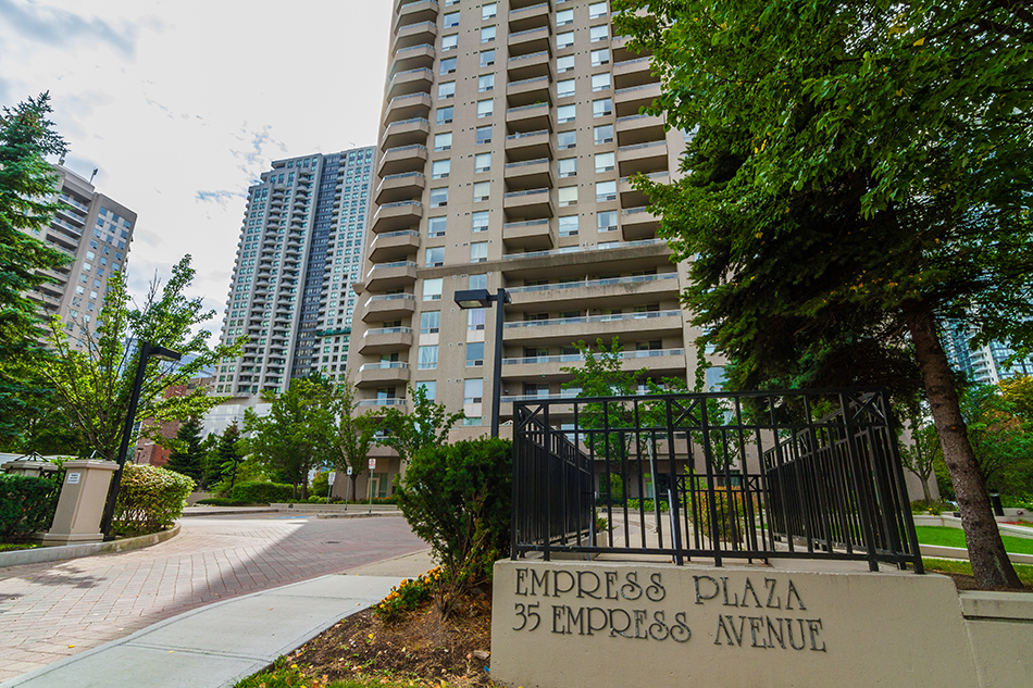 35 Empress Avenue, Toronto, ON M2N 3T2