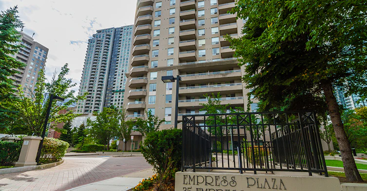 35 Empress Avenue, Toronto, ON M2N 3T2
