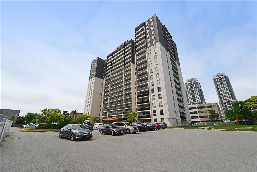 15 Eva Road , Toronto, ON M9C 4W3