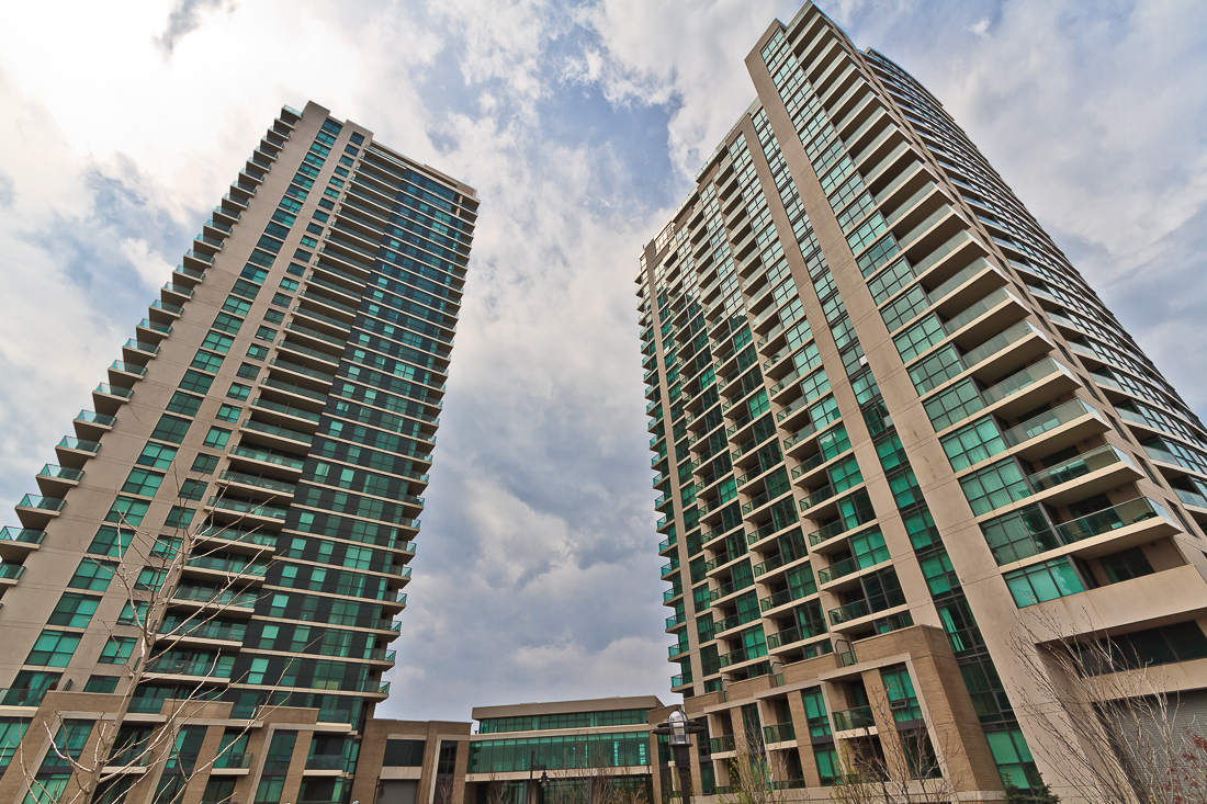 One Sherway Tower Two, 225 Sherway Gardens Road Toronto, ON REW