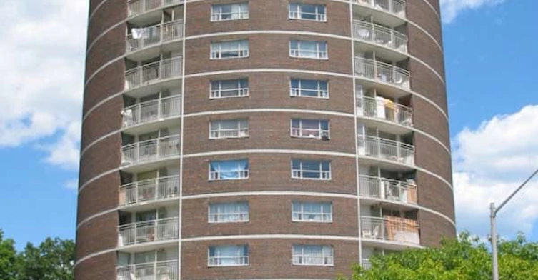 40 Firvalley Court, Toronto, ON M1L 1N9