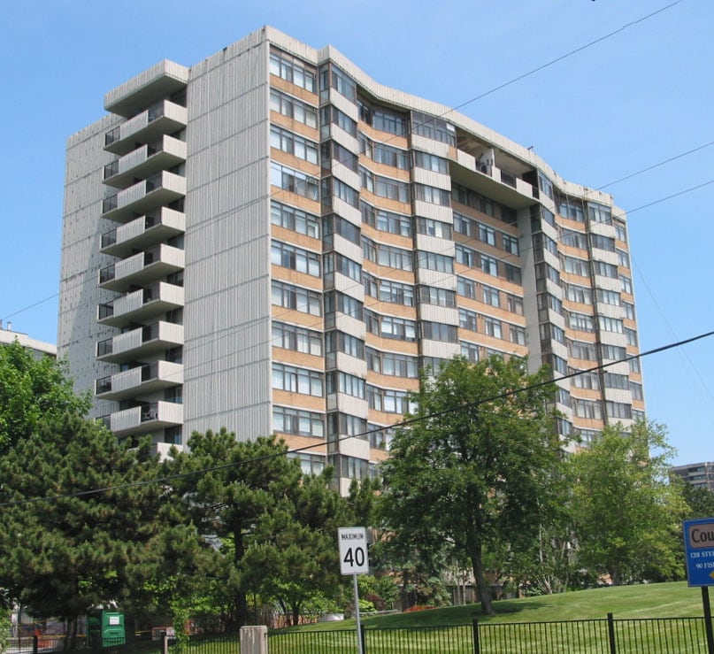 90 Fisherville Road, Toronto, ON M2R 3C2