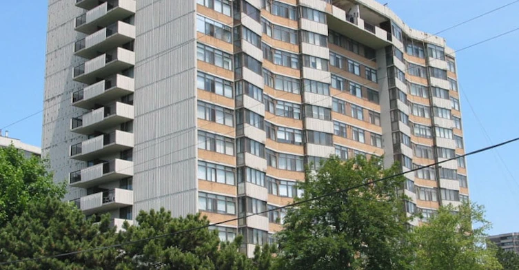 90 Fisherville Road, Toronto, ON M2R 3C2