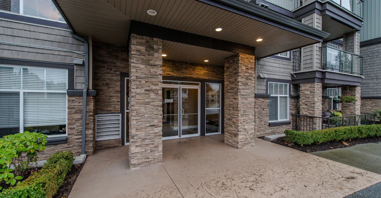 2068 Sandalwood Crescent, Abbotsford, BC V2S 3H6 - 3
