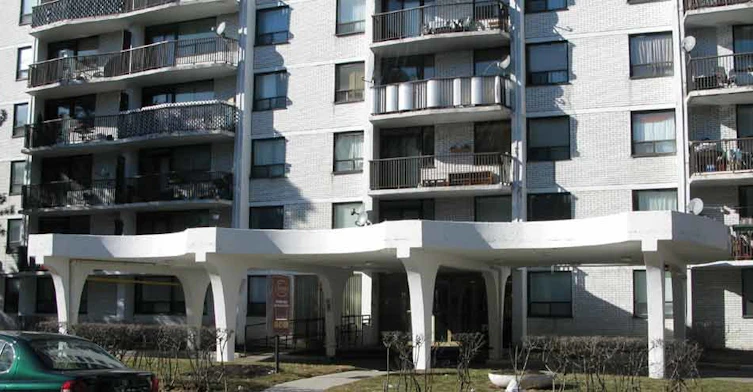 100 Gamble Avenue, Toronto, ON M4K 2H2