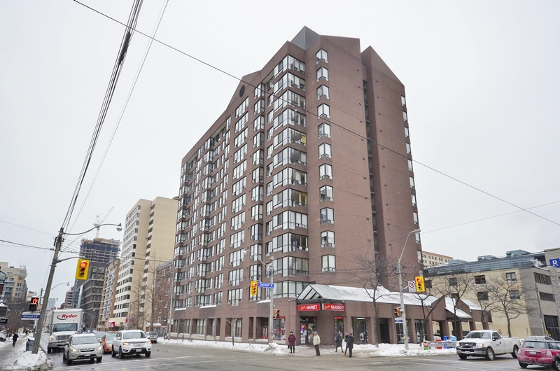 117 Gerrard Street East, Toronto, ON M5B 2L4