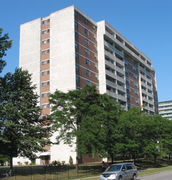 20 Gilder Drive, Toronto, ON M1K 5E1