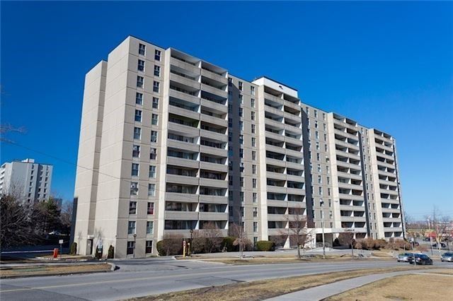 2 Glamorgan Avenue, Toronto, ON M1P 2M8