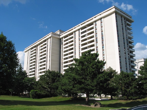 10 Grenoble Drive, Toronto, ON M3C 1C3