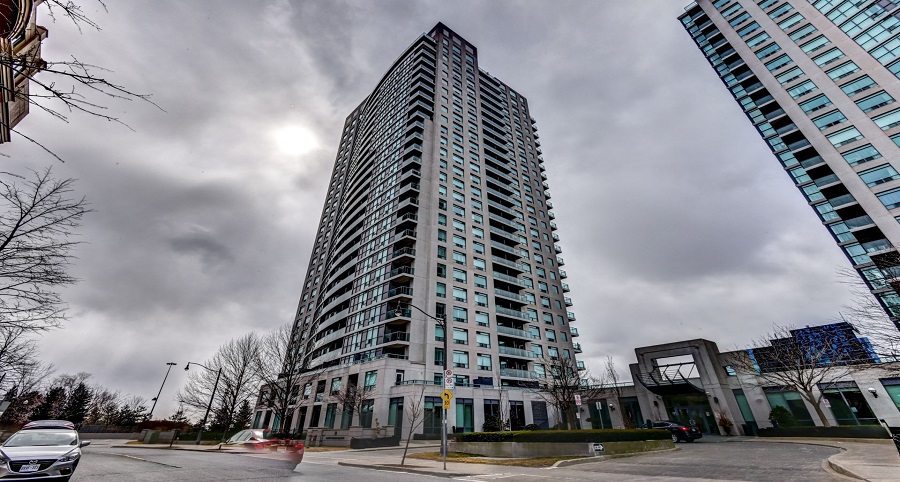30 Harrison Garden Boulevard, Toronto, ON M2N 7A9