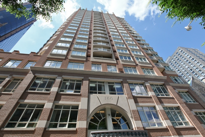 100 Hayden Street , Toronto, ON M4Y 3C7