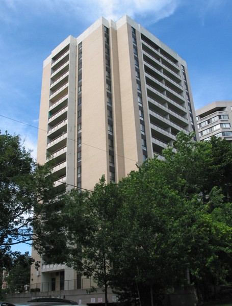 250 Heath Street West, Toronto, ON M5P 3L4