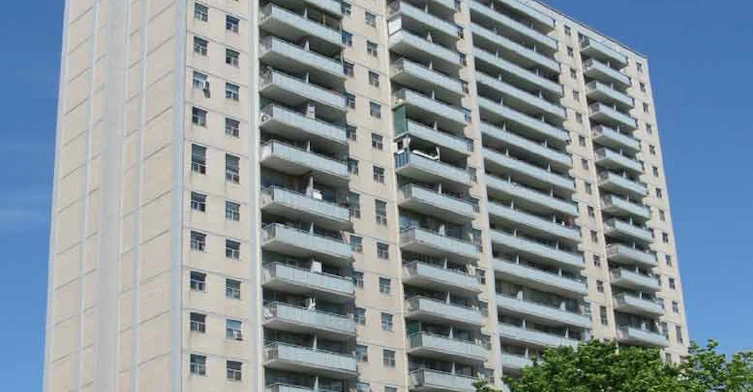 100 High Park Avenue, Toronto, ON M6P 2S2