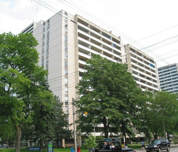 95 High Park Avenue, Toronto, ON M6P 2R8 - 2