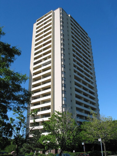 30 Hillsboro Avenue, Toronto, ON M5R 1J2