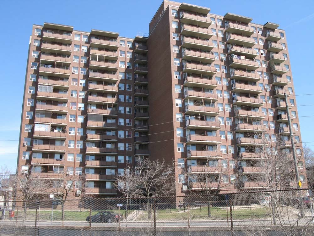 101 Humber Boulevard South, Toronto, ON M6N 2H5