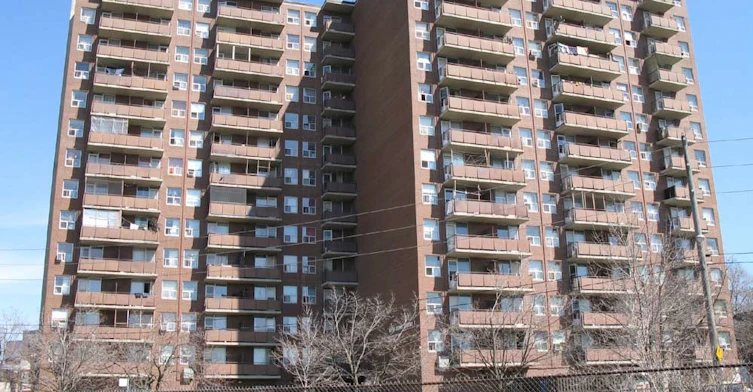 101 Humber Boulevard South, Toronto, ON M6N 2H5