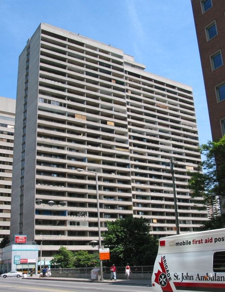 77 Huntley Street, Toronto, ON M4Y 2P3