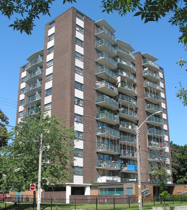 200 Jameson Avenue, Toronto, ON M6K 2Z6 - 2