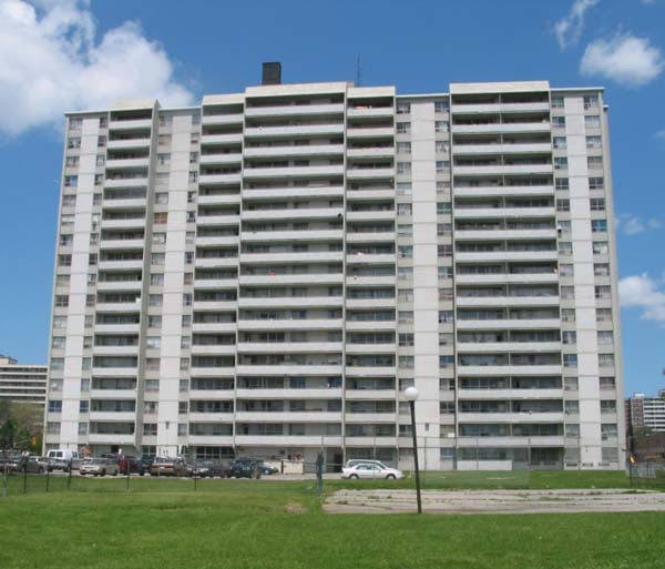 2775 Jane Street, Toronto, ON M3N 2H7 - 2