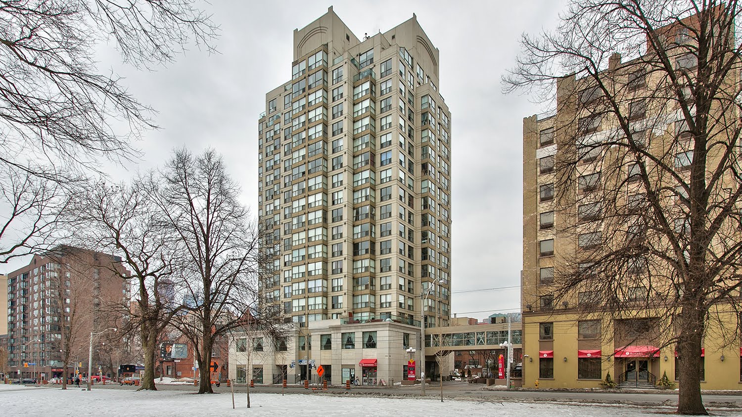 296 Jarvis Street, Toronto, ON M5B 2C7