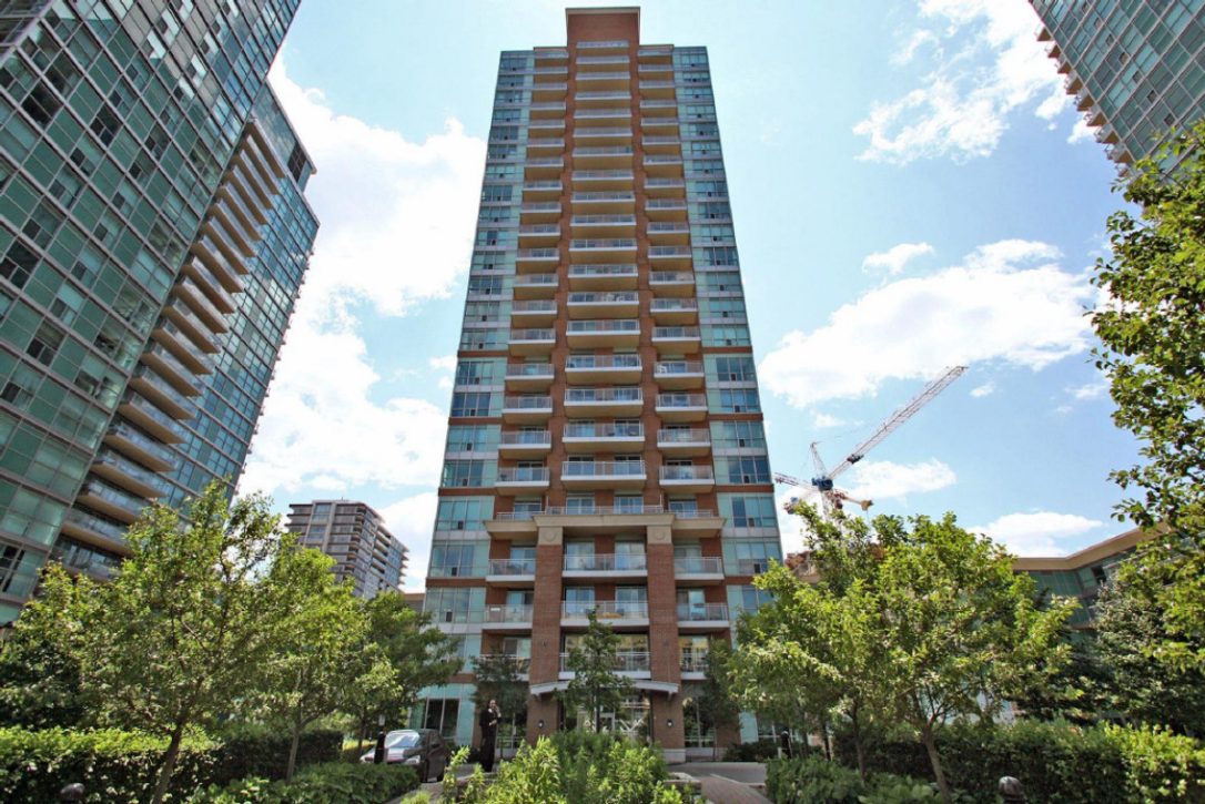 50 Lynn Williams  Street, Toronto, ON M6K 3R7