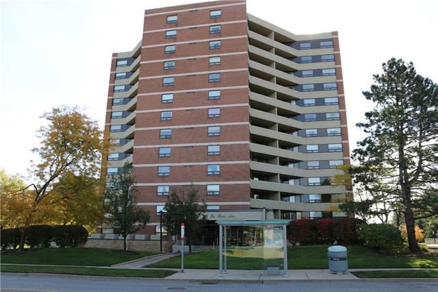 95 La Rose Avenue , Toronto, ON M9P 3T2