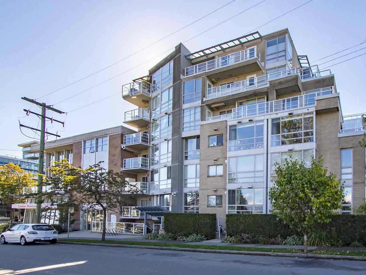 1818 6th Avenue West, Vancouver, BC V6J 1R6
