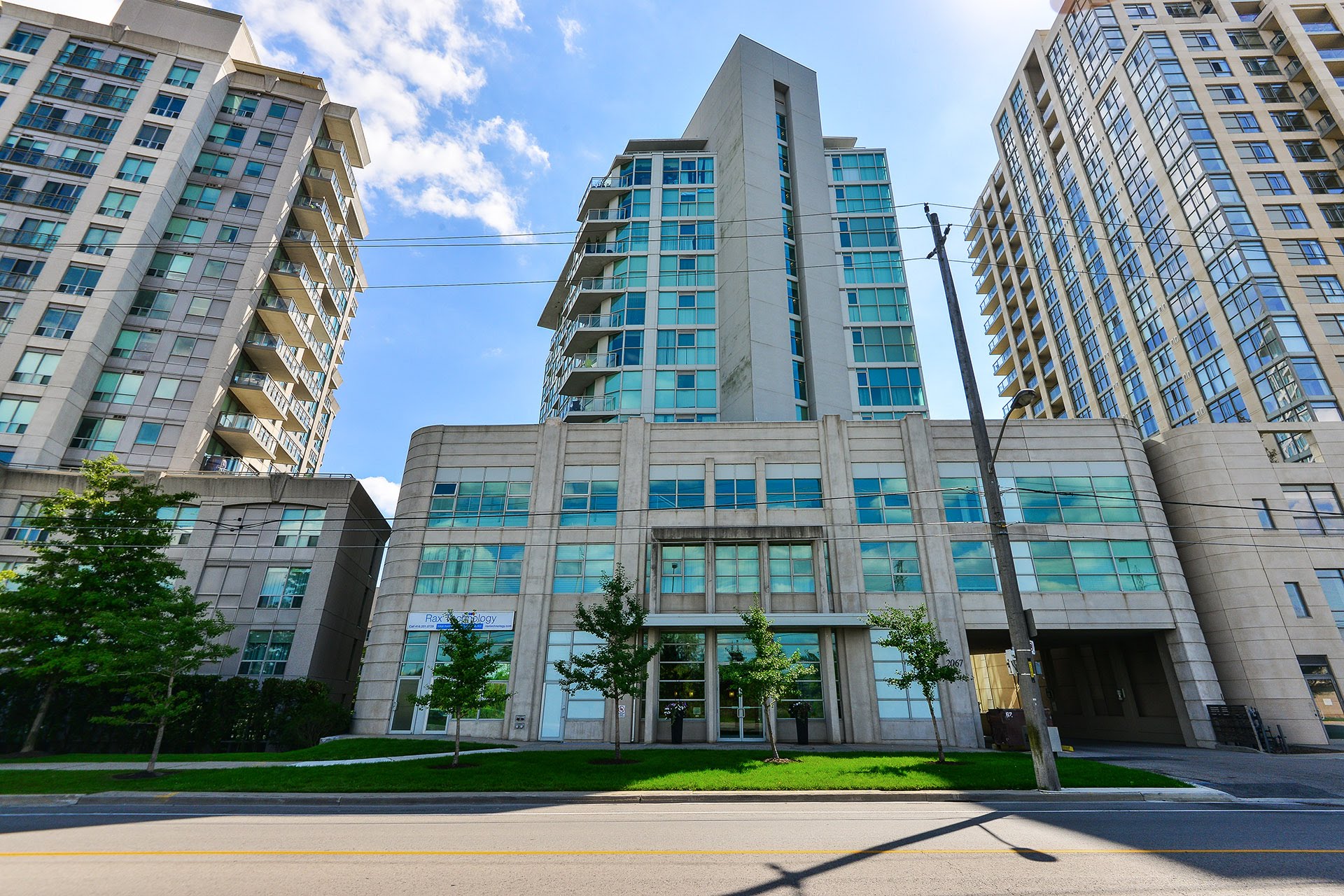 2067 Lake Shore Boulevard West, Toronto, ON M8V 4B8