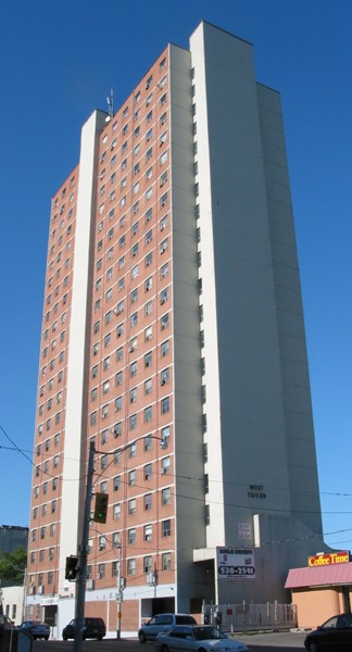1011 Lansdowne Avenue, Toronto, ON M6H 4H2