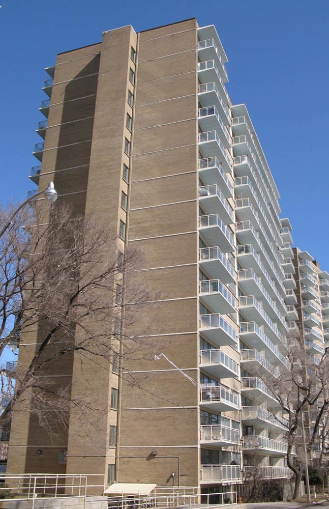 19 Lascelles Boulevard, Toronto, ON M4V 2B7