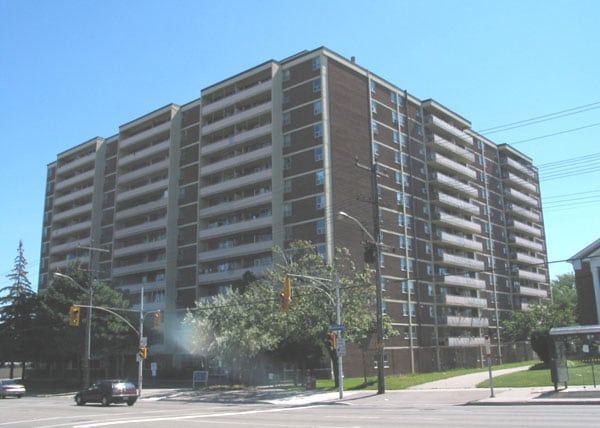 3847 Lawrence Avenue East, Toronto, ON M1G 1R6