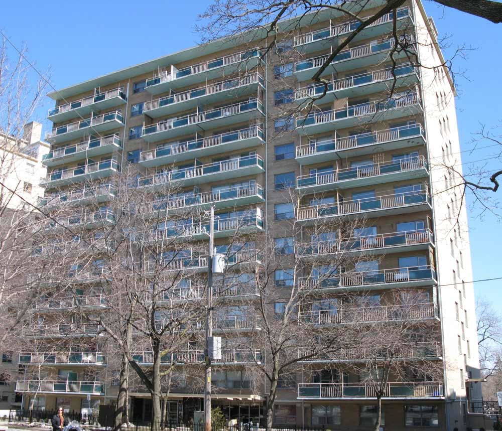111 Lawton Boulevard, Toronto, ON M4V 1Z9