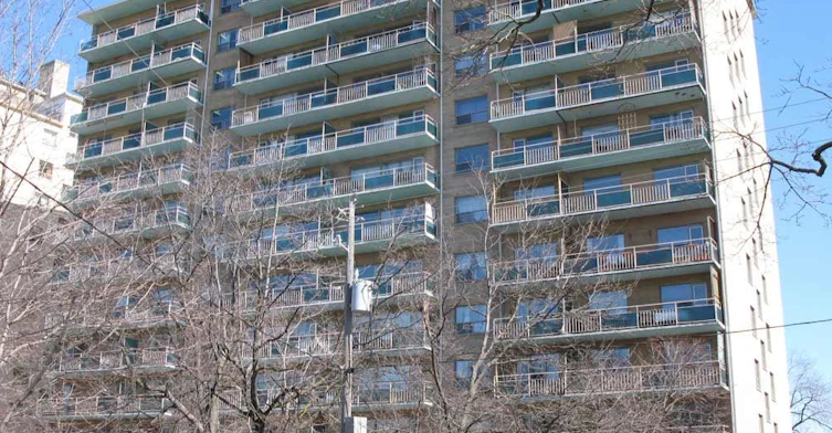 111 Lawton Boulevard, Toronto, ON M4V 1Z9