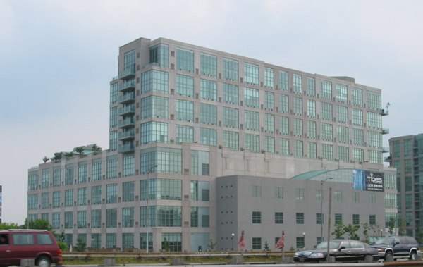 300 Manitoba Street , Toronto, ON M8Y 4G9 - 2