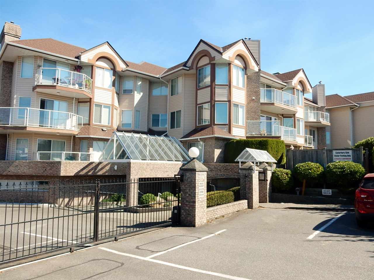 32669 George Ferguson Way, Abbotsford, BC V2T 4E4
