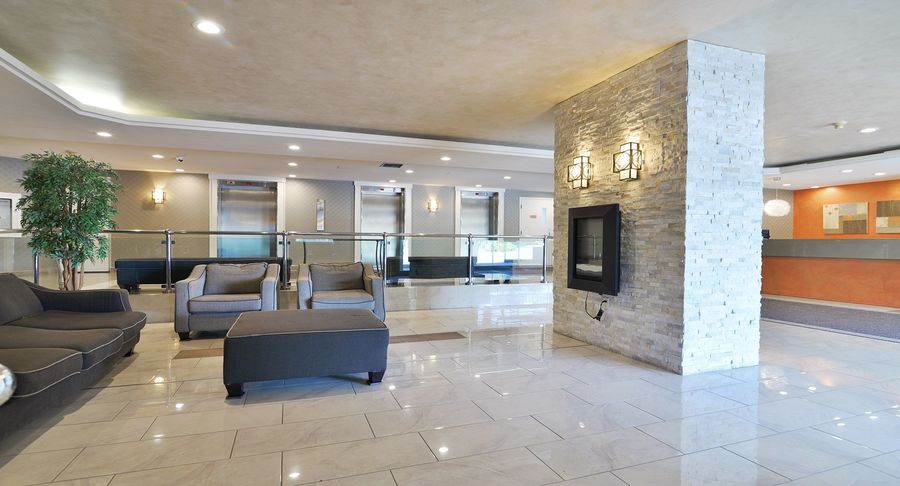 61 Markbrook Lane, Toronto, ON M9V 5E7 - 2