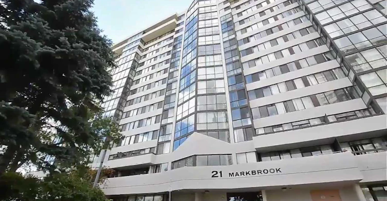 21 Markbrook Lane, Toronto, ON M9V 5E4