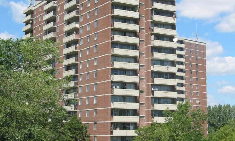 399 Markham Rd Catalyst Gates, 399 Markham Road Toronto, ON - REW