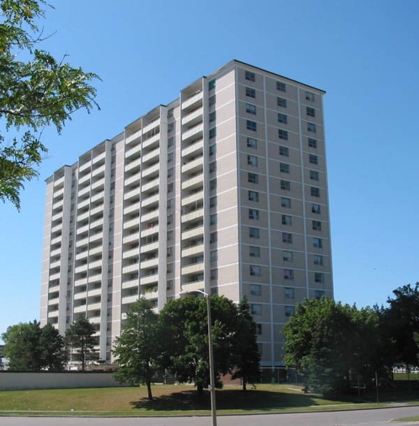 215 Markham Road, Toronto, ON M1J 3C3