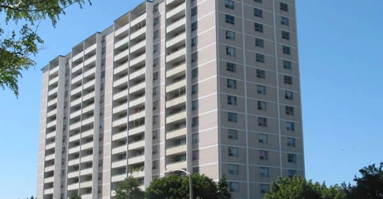 215 Markham Road, Toronto, ON M1J 3C3