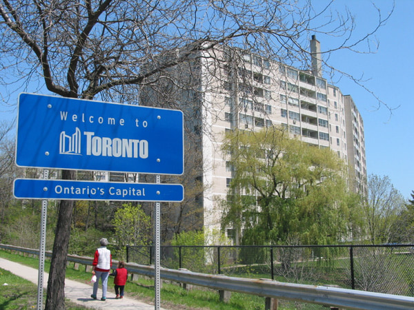 265 Markland Drive, Toronto, ON M9C 1R5 - 2