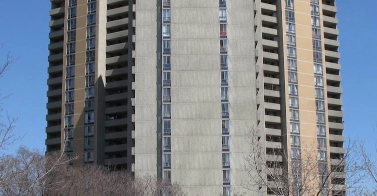 25 Martha Eaton Way, Toronto, ON M6M 5B7