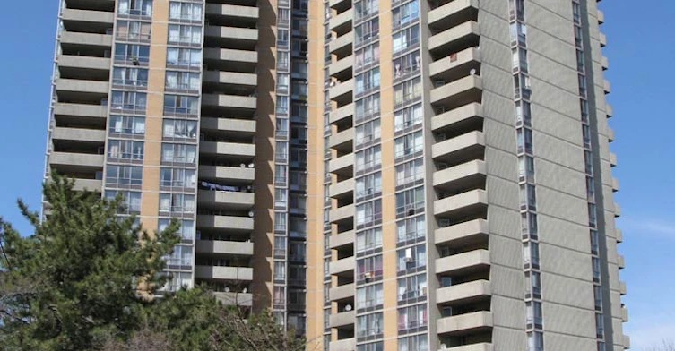 15 Martha Eaton Way, Toronto, ON M6M 5B5