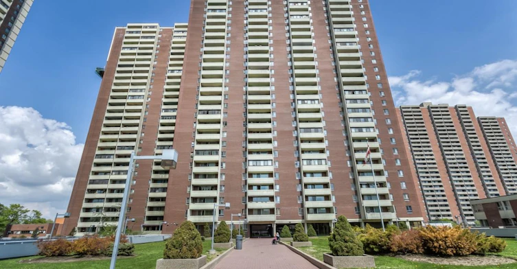 1 Massy Square, Toronto, ON M4C 5L6
